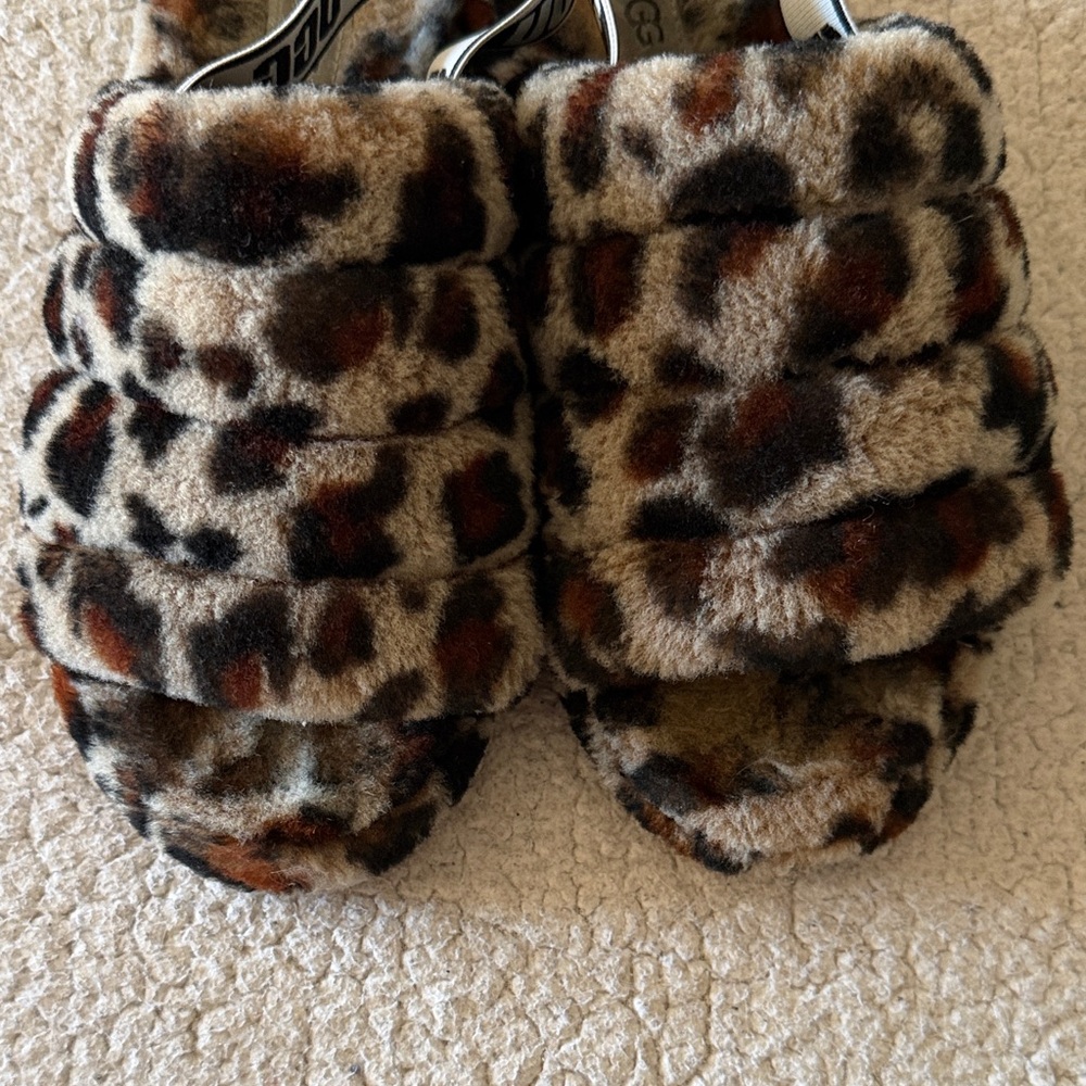 UGG Leopard Print Fluffy Slippers Size 9 - Picture 7 of 8